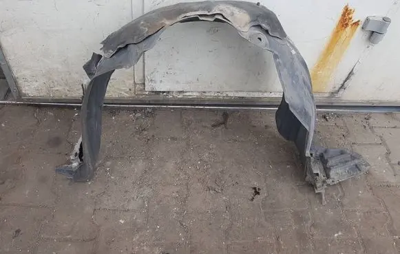 Toyota Yaris Front wheel arch liner splash guards 