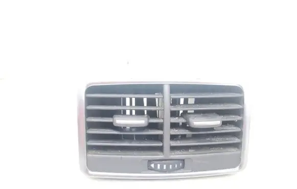 Audi A6 S6 C6 4F Rear air vent grill 4F0819203B