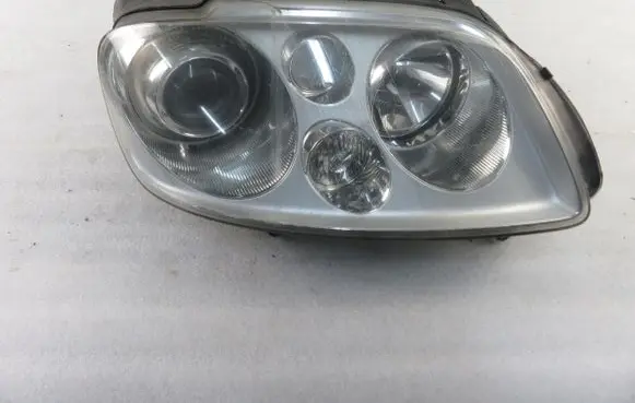 Volkswagen Touran I Headlight/headlamp 0301205272 1307329082