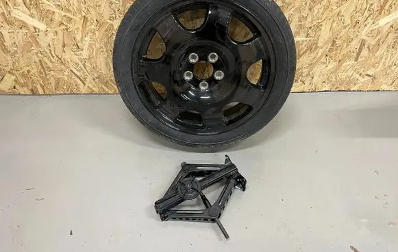 Ford Mustang VI R12 spare wheel FR3C1007KB