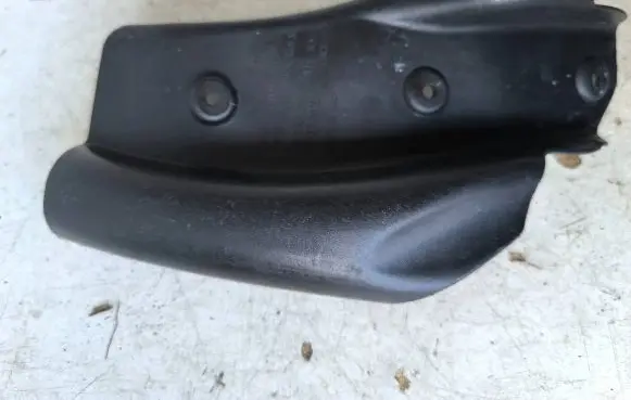Chevrolet Camaro Brake cooling air channel/duct 23383584