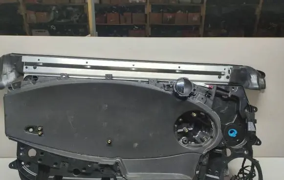 Mini One - Cooper Coupe R56 Front door card panel trim 2752471