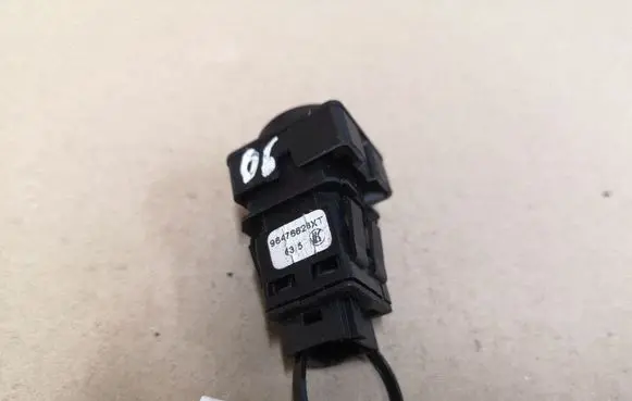 Citroen C4 I Central locking switch button 96476626XT