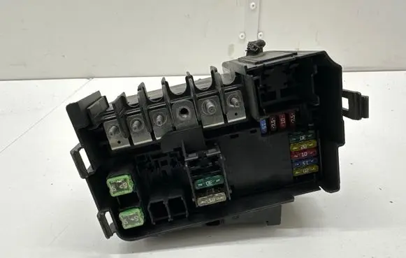 Opel Mokka X Fuse module