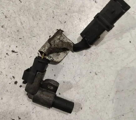 Camshaft position sensor