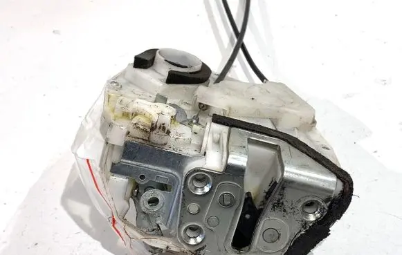 Fiat Sedici Rear door lock 82301-79J11