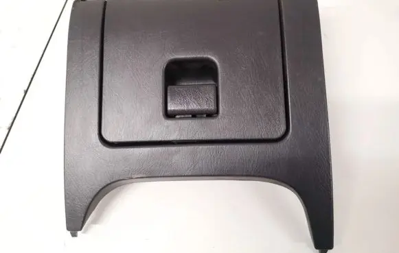 Daihatsu Sirion Glove box 