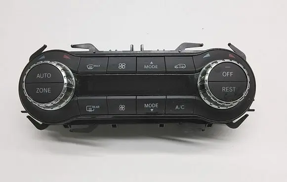 Mercedes-Benz B W246 W242 Air conditioner control unit module A2429009301