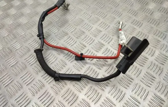 Volkswagen PASSAT B8 Positive cable (battery) 5Q0971228K