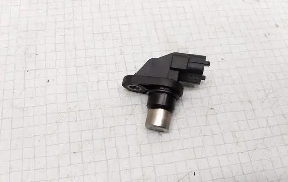 Volvo S60 Crankshaft position sensor 8631533
