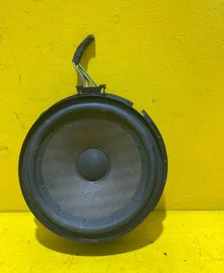 Volkswagen Scirocco Front door speaker 1K8035454
