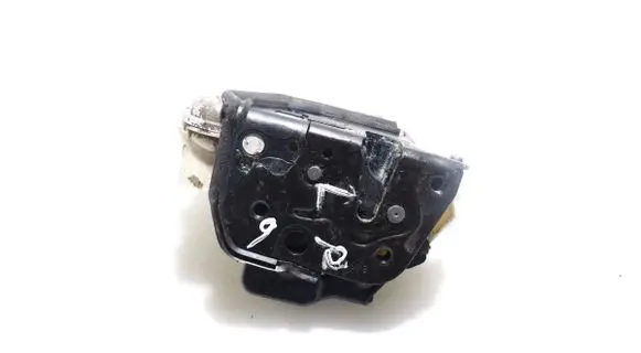 Seat Exeo (3R) Front door lock