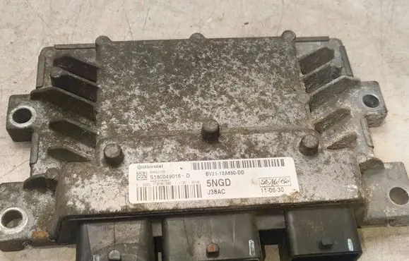 Ford Fiesta Engine control unit/module S180049016D 5NGD BV2112A650DD