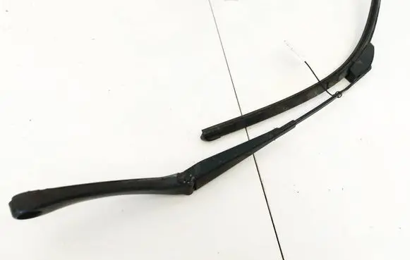Mercedes-Benz C W203 Front wiper blade arm A2038200544