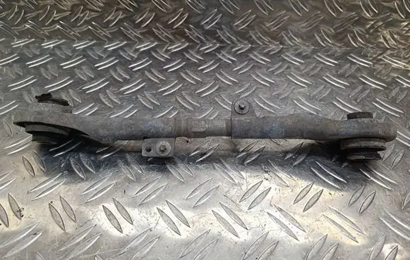 Citroen DS7 Crossback Rear suspension camber bolt 