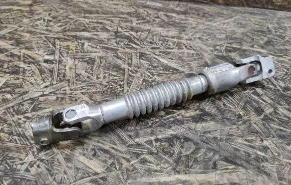 BMW 2 F46 Steering column universal joint