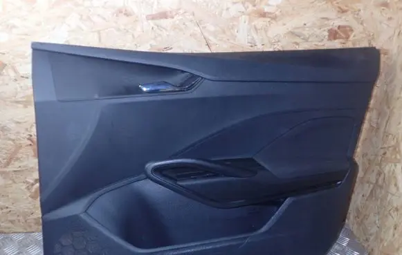 Skoda Fabia Mk4 (6VA) Front door card panel trim 
