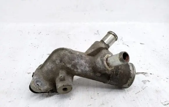 Toyota Hilux (AN10, AN20, AN30) Engine coolant pipe/hose