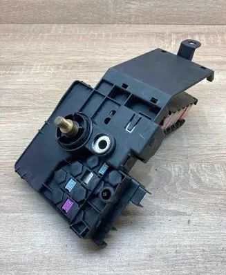 Mercedes-Benz E W211 Fuse module 1394837 1394838 E0000030