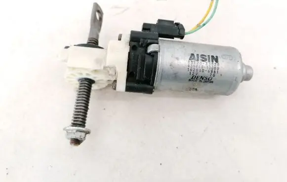 Toyota Avensis T250 Seat adjustment motor 8582033020 85820-33020