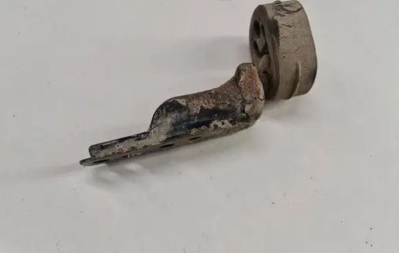 Muffler mount bracket/holder
