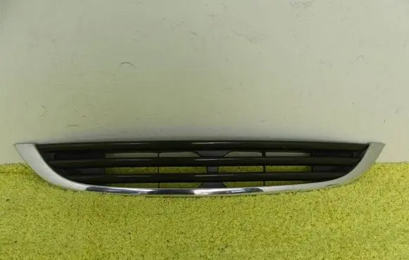 Mini One - Cooper Cabrio R52 Front bumper upper radiator grill 1490376