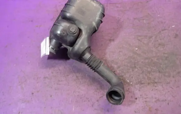 Alfa Romeo 159 Air intake hose/pipe 55193539