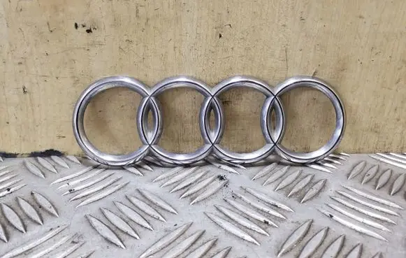 Audi A4 S4 B5 8D Manufacturers badge/model letters 