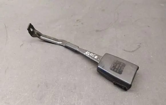 Audi A3 S3 A3 Sportback 8P Front seatbelt buckle 8P0857756C
