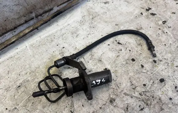 BMW 3 E46 Clutch slave cylinder 6642