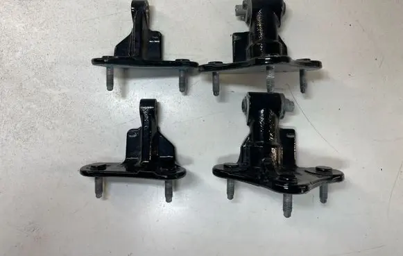 Mercedes-Benz GL X166 Front door hinge set A046672