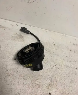 Volvo V70 Engine control unit/module fan 8666595