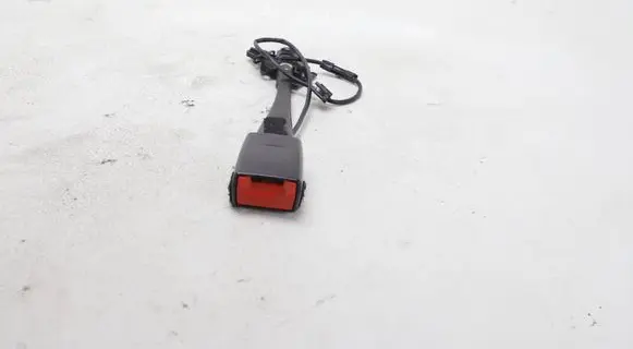 Audi A5 8T 8F Front seatbelt buckle 8K0857755G