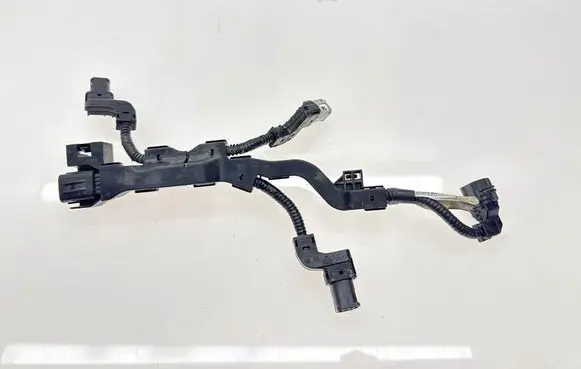 Toyota Yaris Cross Fuel injector wires 82125K0030A