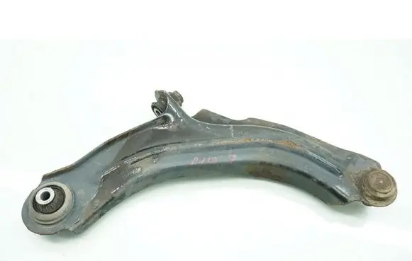Renault Clio IV Front control arm