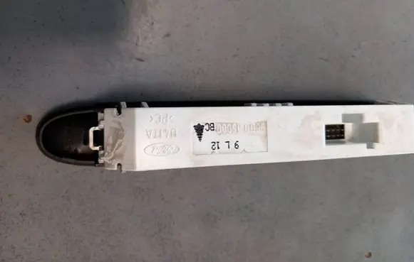 Ford Mondeo MK II Screen/display/small screen 96BB15000BC