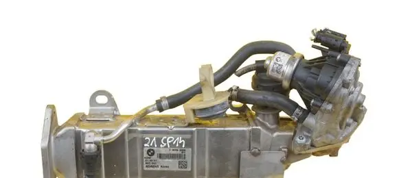 Toyota Avensis T270 EGR valve cooler 7926006 N47C16A