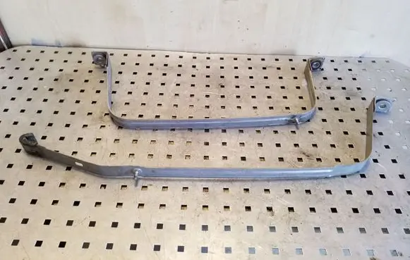 Mercedes-Benz C W205 Fuel tank mounting bracket A2054700040 A2054700140