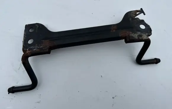 Ford Explorer Other engine bay part 5680A