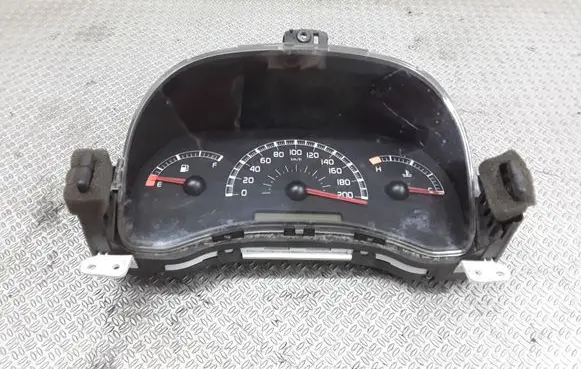 Speedometer (instrument cluster)