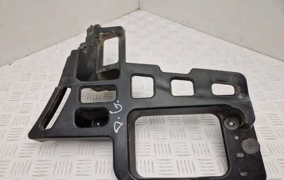 Renault Talisman Rear bumper mounting bracket 850425156R