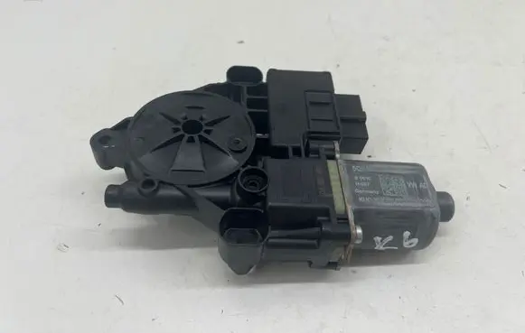 Skoda Octavia Mk4 Rear door window regulator motor 5Q0959407