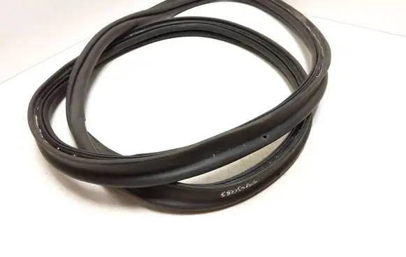 Volvo S80 Trunk rubber seal (body) 