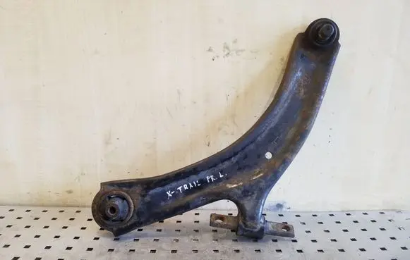 Nissan X-Trail T31 Front lower control arm/wishbone