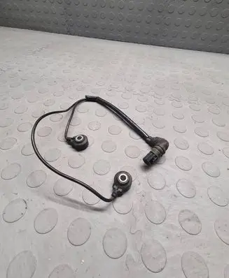 BMW 7 E65 E66 Detonation knock sensor 7568421