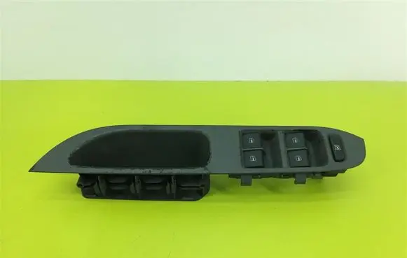 Seat Ibiza III (6L) Quarter vent window switch 