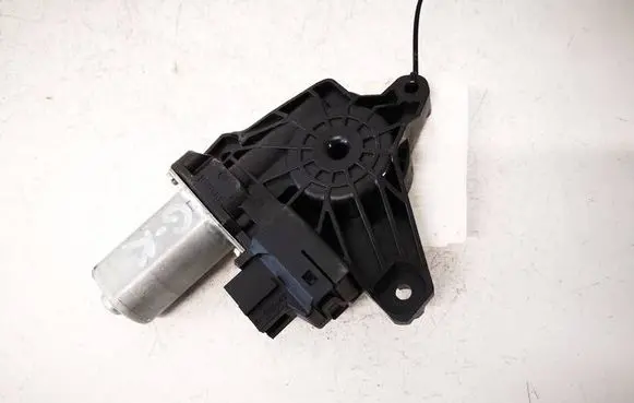 Mercedes-Benz C W205 Rear door window regulator motor A2059060301