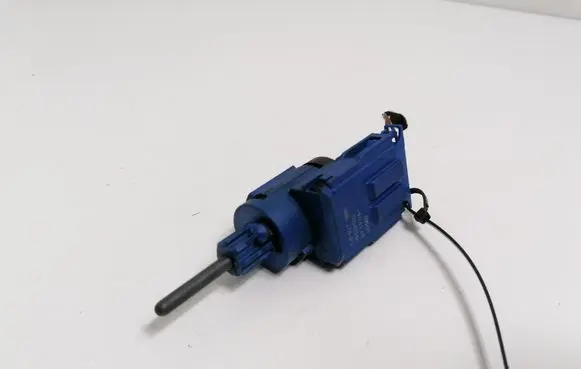 Volkswagen Golf Plus Brake pedal sensor switch 1J0927189E