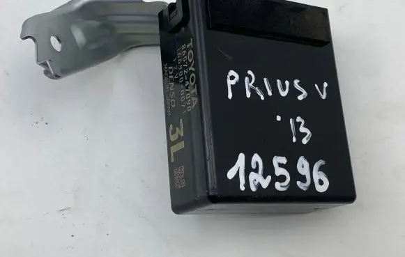 Toyota Prius+ (ZVW40) Other control units/modules 8657247090 1669000071