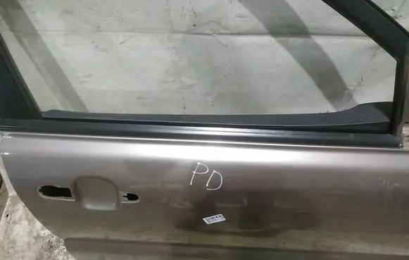 KIA Sportage Front door glass trim molding